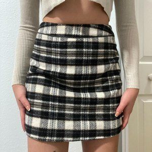 Abercrombie & Fitch Plaid Women's Black and White Skirt